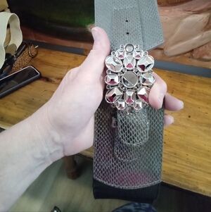 NY&C Silver&Gray Snakeskin Women's Belt Sz S/M with Gemstone Buckle NWT